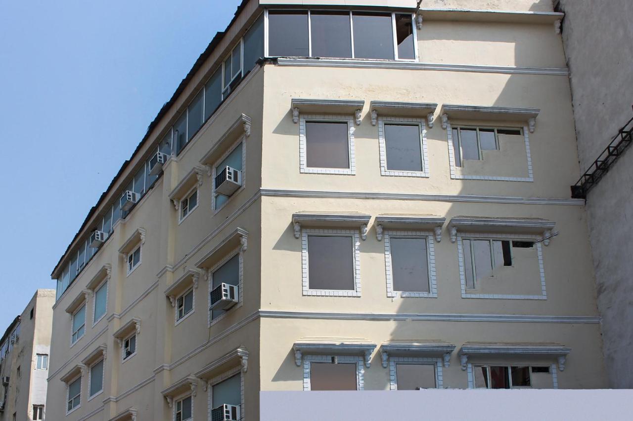 Oyo Hotel Asko International Near Gurudwara Shri Bangla Sahib Нью-Дели Экстерьер фото